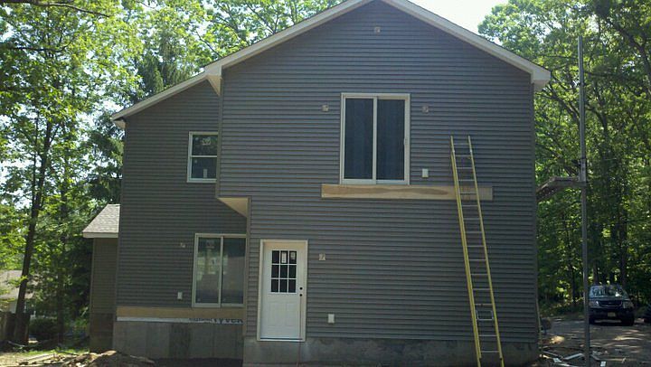 2nd image of 75B Upper Hibernia Rd