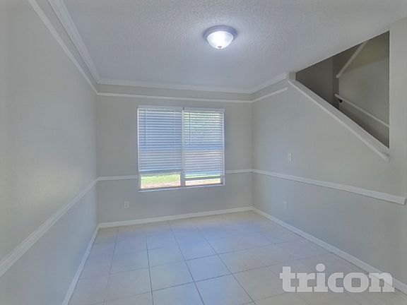 5th image of 12739 Serenade Cir N