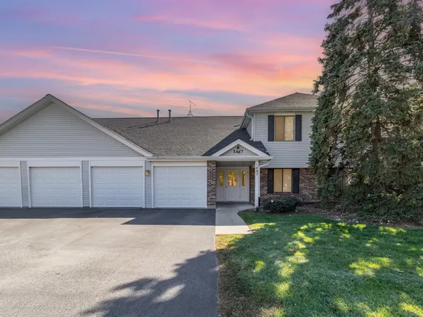 1467 Fairlane Dr APT 1B, Schaumburg, IL 60193