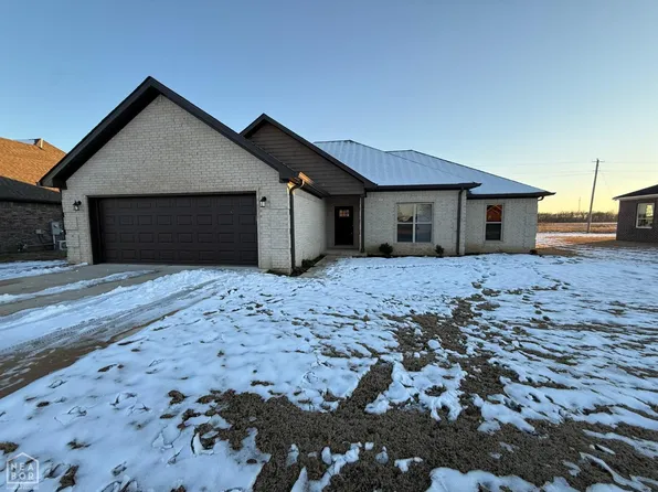 1913 Corbet St, Walnut Ridge, AR 72476