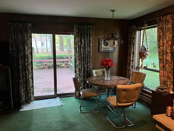 family room looking out to deck