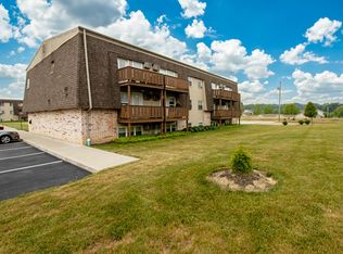 1175 N Elm St #O, Orrville, OH 44667