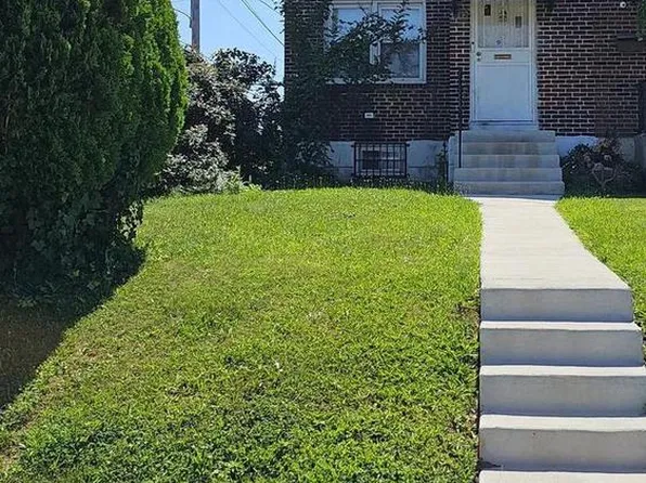 1142 Saint Vincent St, Philadelphia, PA 19111