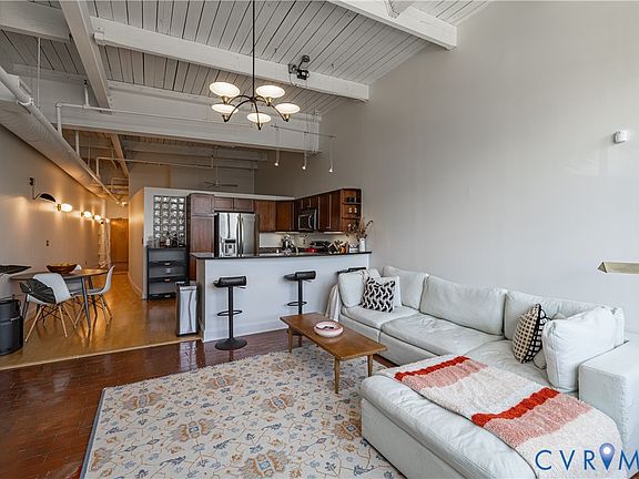 5th image of 306 N 26th St APT 209