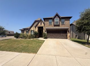 1079 Canterbury Ln, Forney, TX 75126