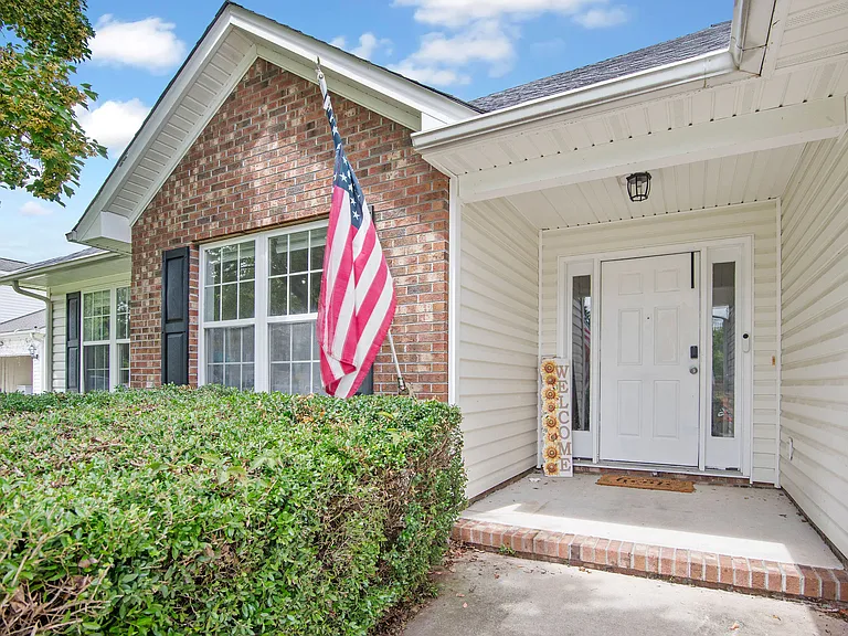 202 Weeping Hollow Ct — Photo 38