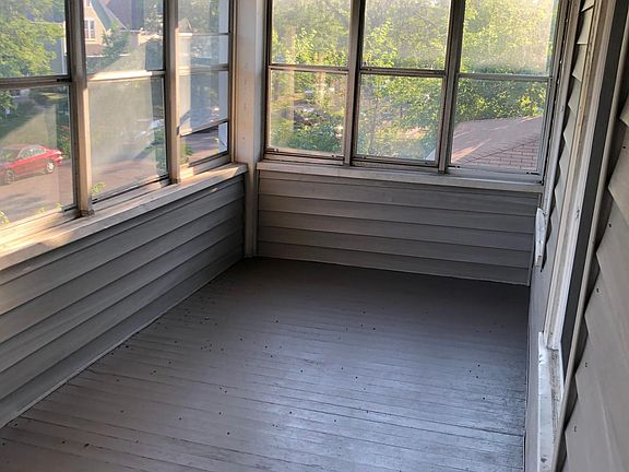 2nd image of 869 Central Ave W #2