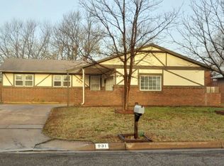 931 S Cooper St, Wichita, KS 67207