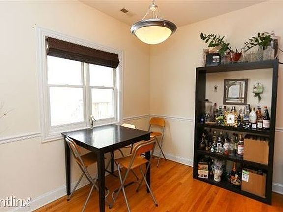 4th image of 5349 N Kenmore Ave Unit 2S