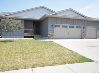 2508 S Kierra Ct, Sioux Falls, SD 57106