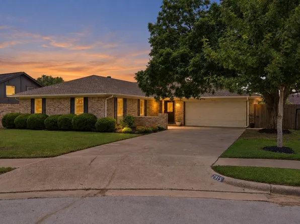 2915 Post Oak Ct, Bedford, TX 76021