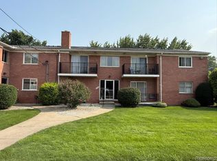 19585 Masonic Blvd APT 21, Roseville, MI