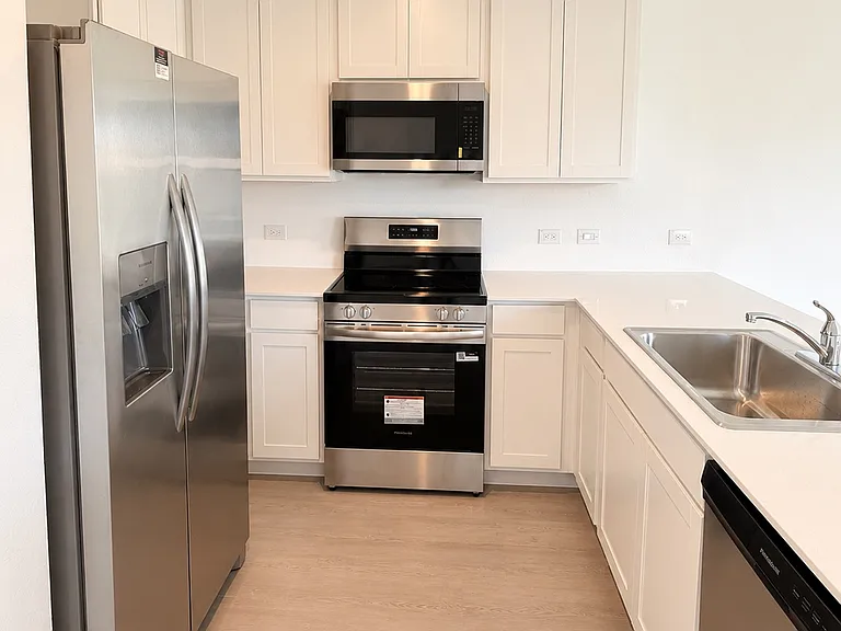 427 Bower Dr — Photo 7