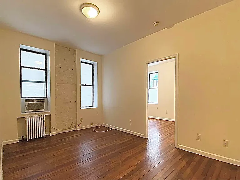714 Amsterdam Ave #11 — Photo 2