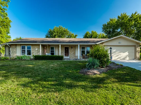 505 Pheasant Run, Zionsville, IN 46077
