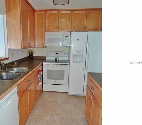 3rd image of 405 Fulham Ct Unit A
