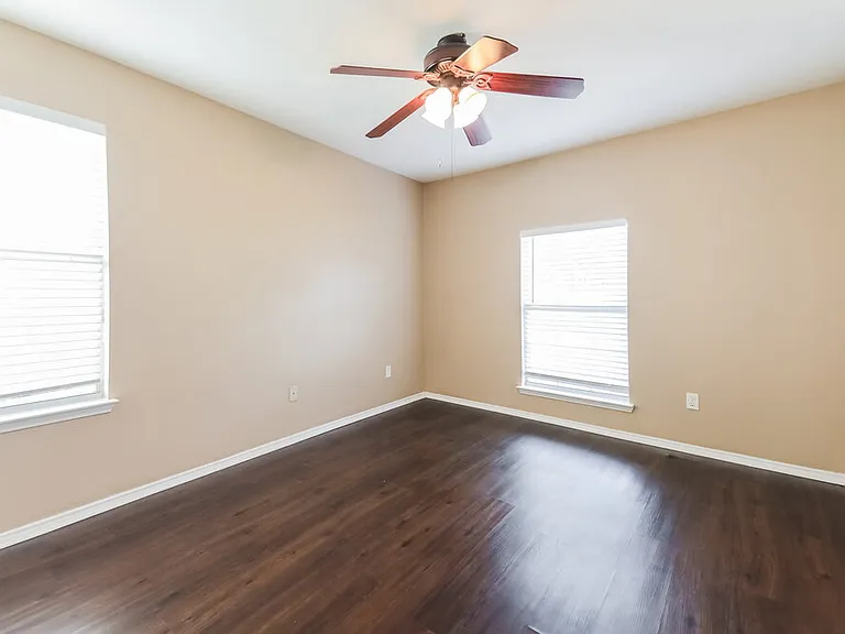 1626 Redwood Dr — Photo 13
