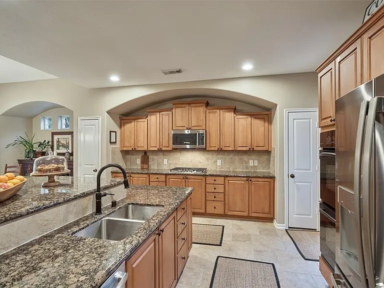 43 S Longsford Cir — Photo 7