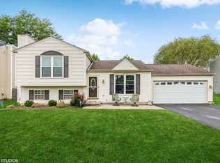 1236 Narragansett Dr, Carol Stream, IL 60188