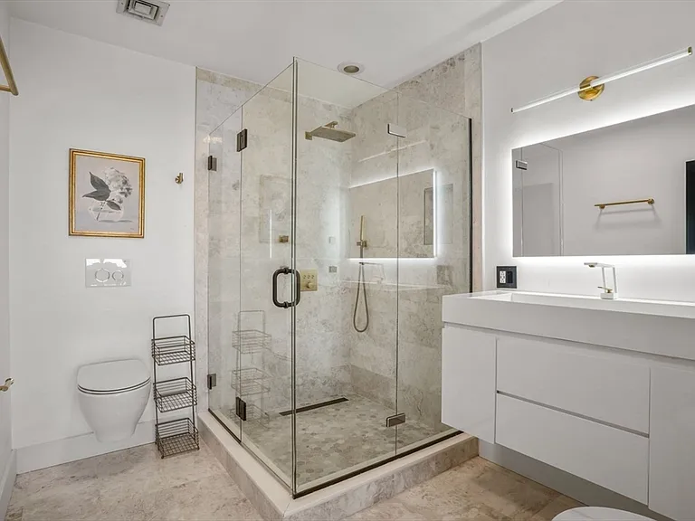 10 Ocean Ave #414 — Photo 17