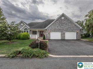 461 E Beil Ave, Nazareth, PA 18064