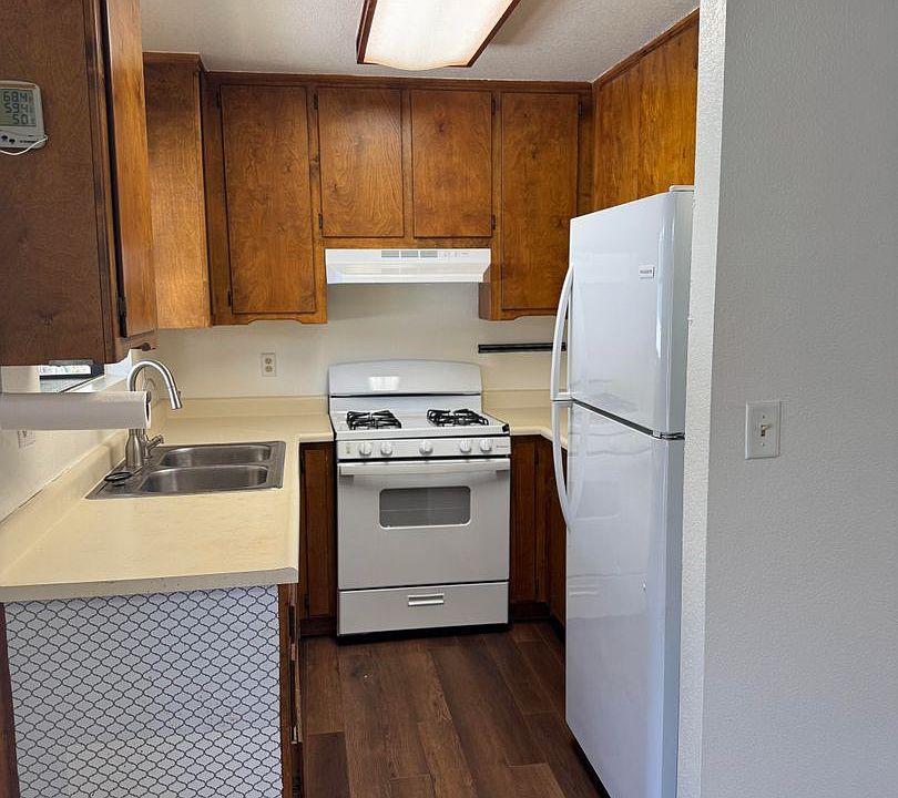 2nd image of 5108 Bluebird Ln