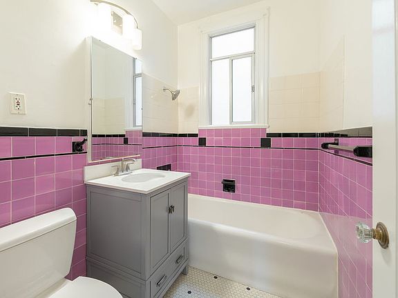 5th image of 3301 Broderick St APT 102