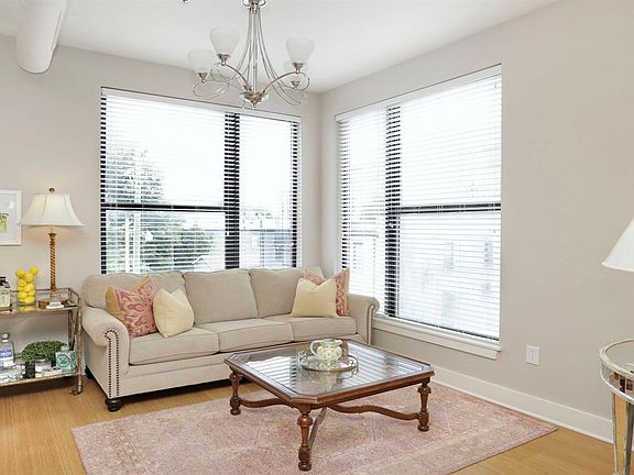 5th image of 220 Cedar St APT 300