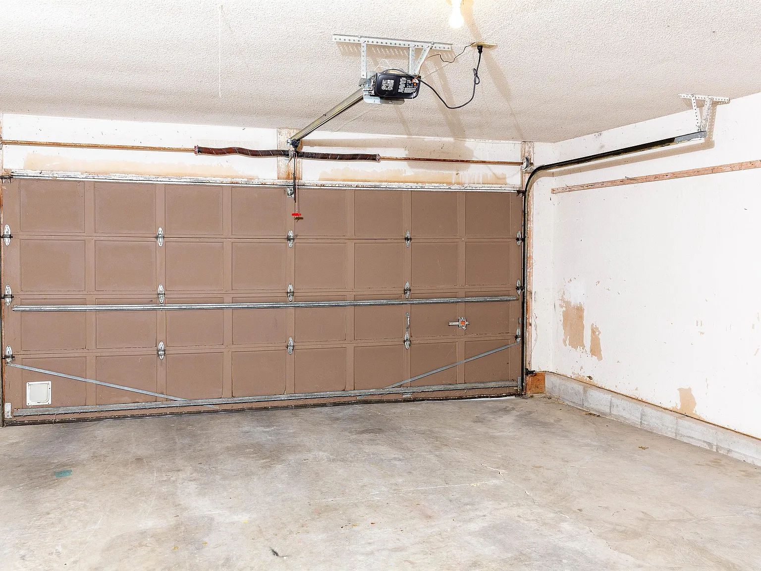 4661 Saron Drive - 1 — Photo 3