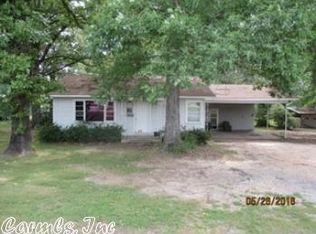 836 Fairview Rd, Crossett, AR 71635