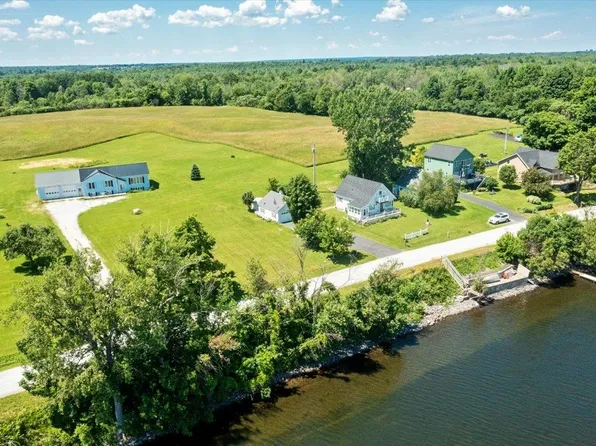 148 Poor Farm Road, Alburgh, VT 05440