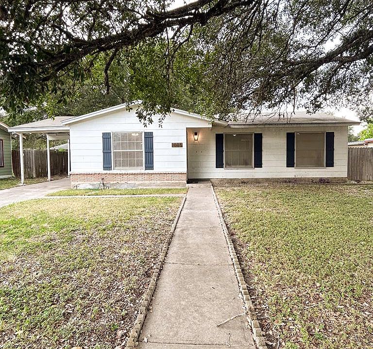 1st image of 1005 E Widhelm