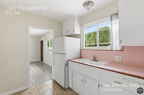 1361 Yosemite Dr #3 Photo 1