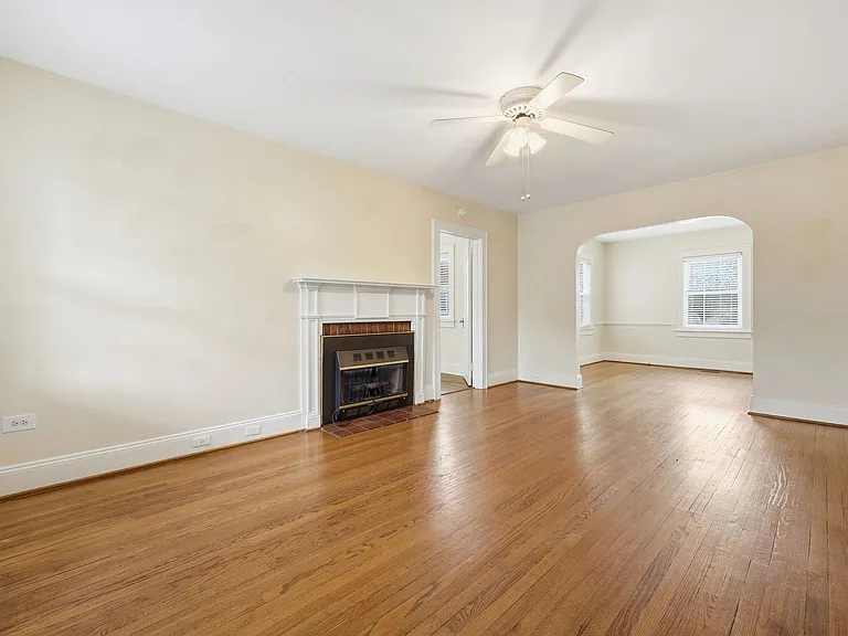 1203 S Main St — Photo 18