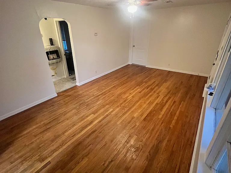 112 Rose Ave — Photo 14