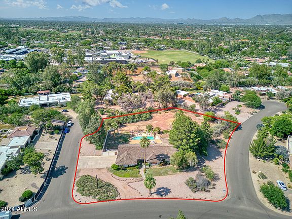3rd image of 5702 E CABALLO Drive