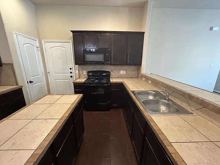 298 Rosalie Dr — Photo 11