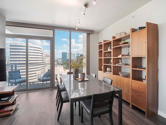 4th image of 38 N Almaden Blvd Unit 1520