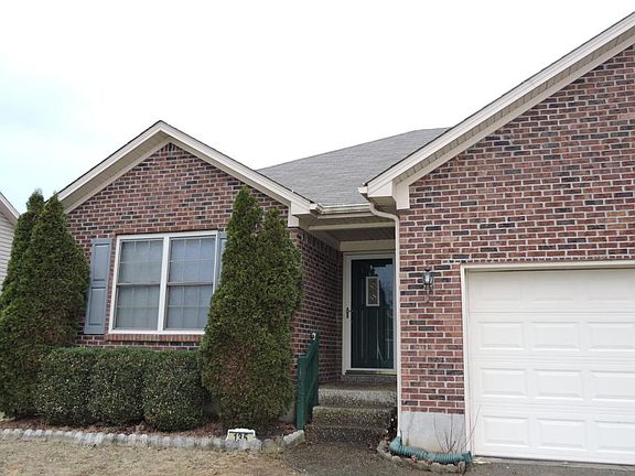 4th image of 135 Aulbern Dr E