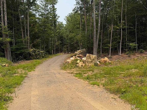 4th image of 165 Allens Mill Road