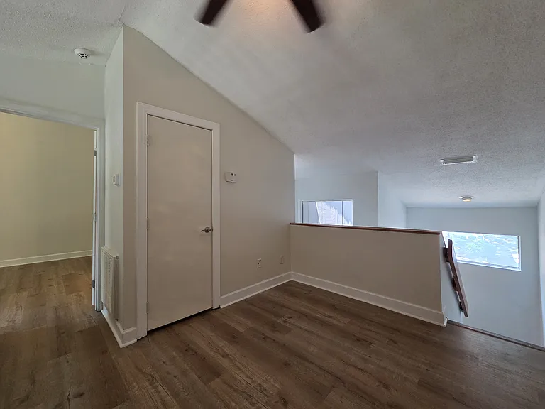 23 Longbow Ct — Photo 15