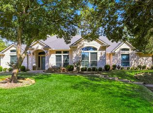 144 Saddle Brook Dr, Hudson Oaks, TX 76087