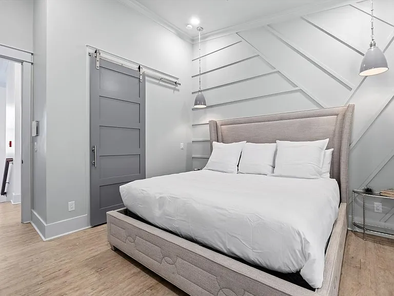 8320 Surf Dr — Photo 23