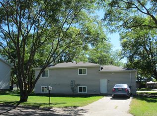 429 8th Ave S, Brookings, SD 57006