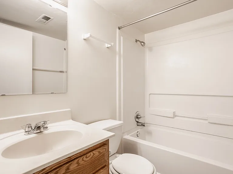 Polo Run Apartments — Photo 14