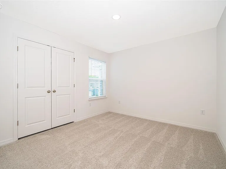 5261 Luisa Ct — Photo 20