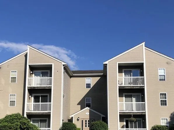 4 Marc Dr APT 4C11, Plymouth, MA 02360