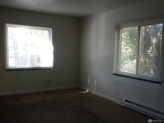 2nd image of 155 Niagara Ave