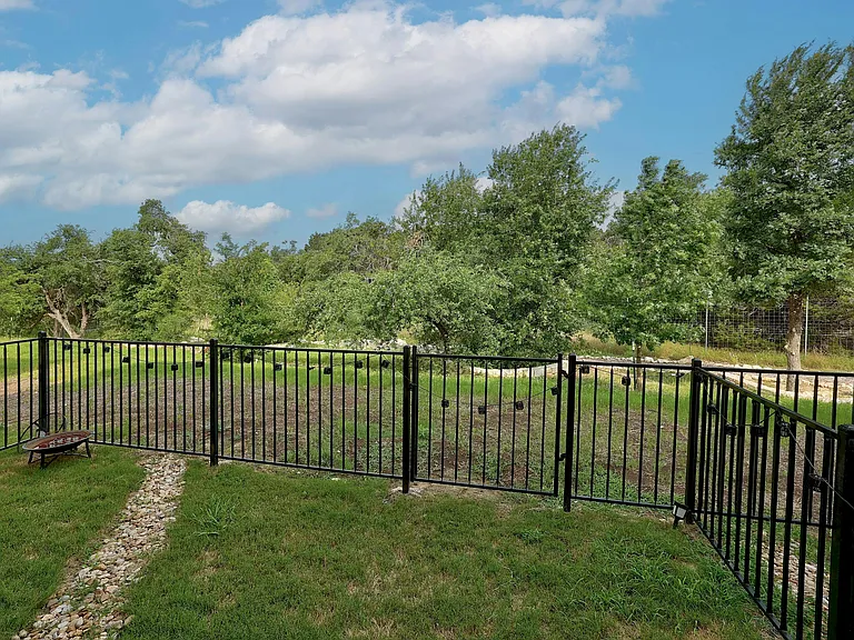 12001 Vista Parke Dr #401 — Photo 31