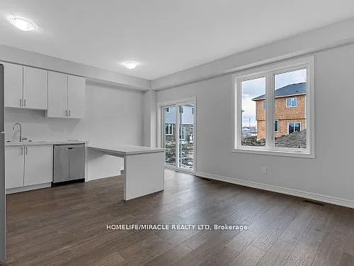 32 Vickers Rd — Photo 10